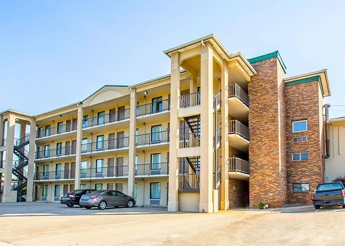 Quality Dahlonega Near University