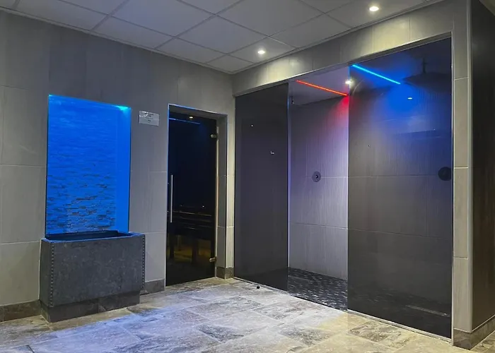 Three Rivers Hotel