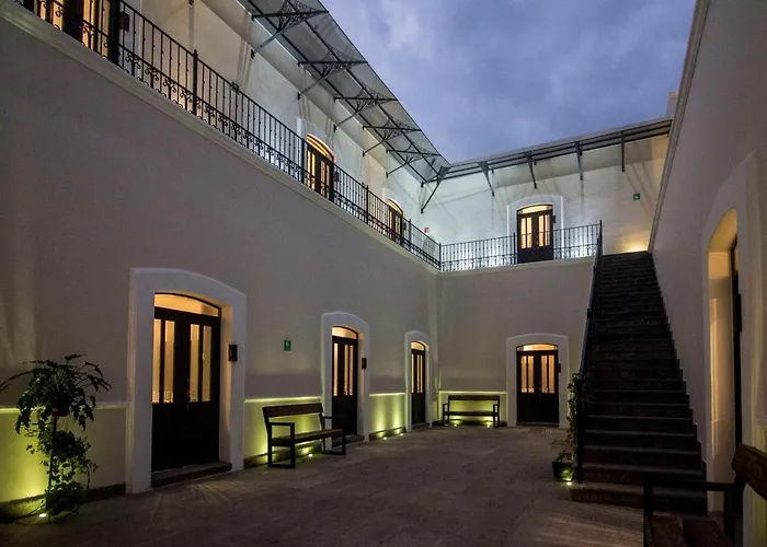 Hotel Business Real 500
