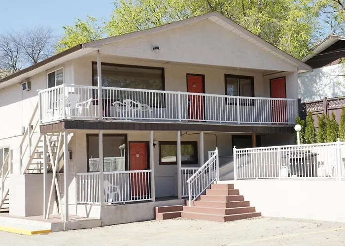 Canadas Best Value Inn & Suites-Vernon