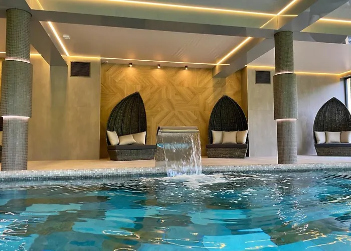 Oasis Resort & Spa