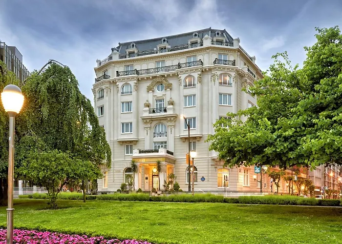 Hotel Carlton