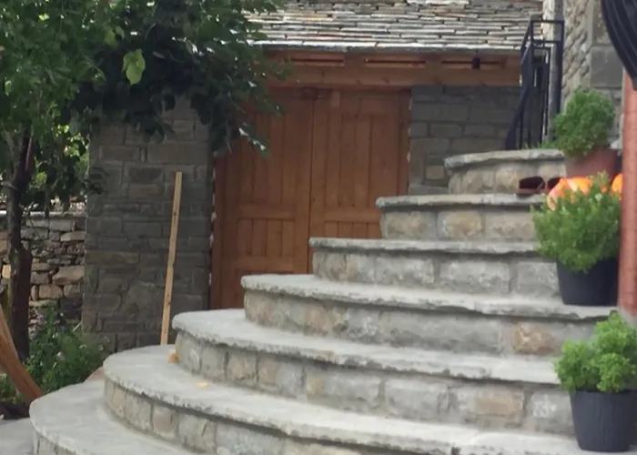 Chri Chri Guesthouse Përmet