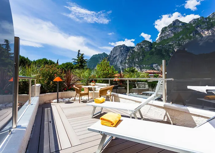Hotel Savoy Palace - Tonelli Hotels Riva del Garda