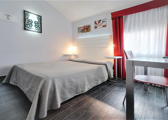 Hotel Aaron Mestre
