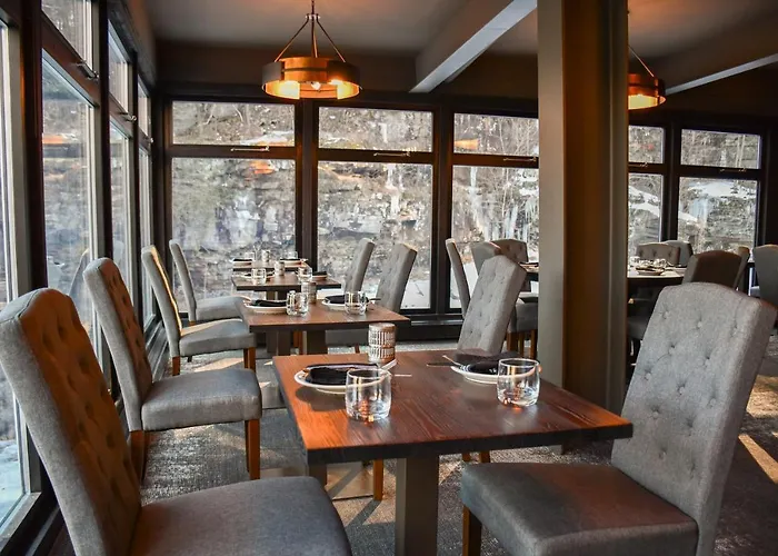 Ledges Hotel