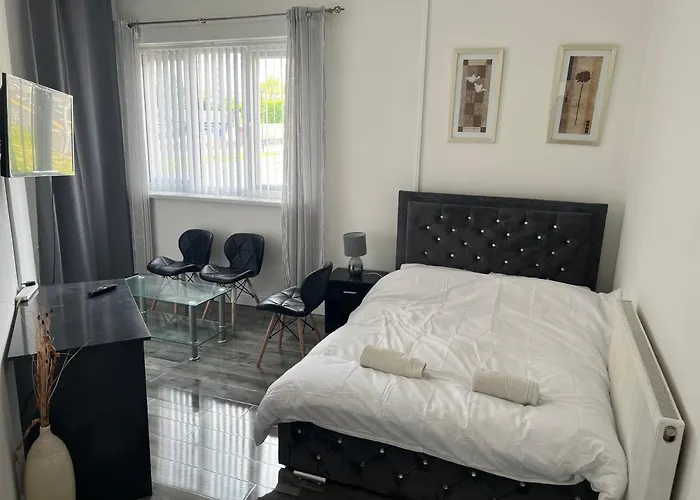 Zams Rooms