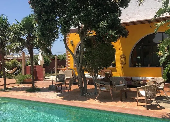 Higos Chumbos, Casa Rural Compartido Chiclana de la Frontera