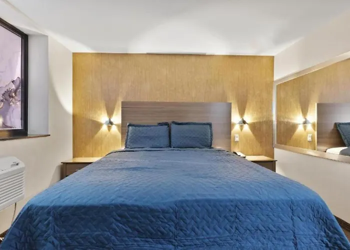 Casa Blanca Hotel Brooklyn Downtown