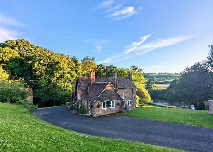 Worralls Grove Guest Farm House