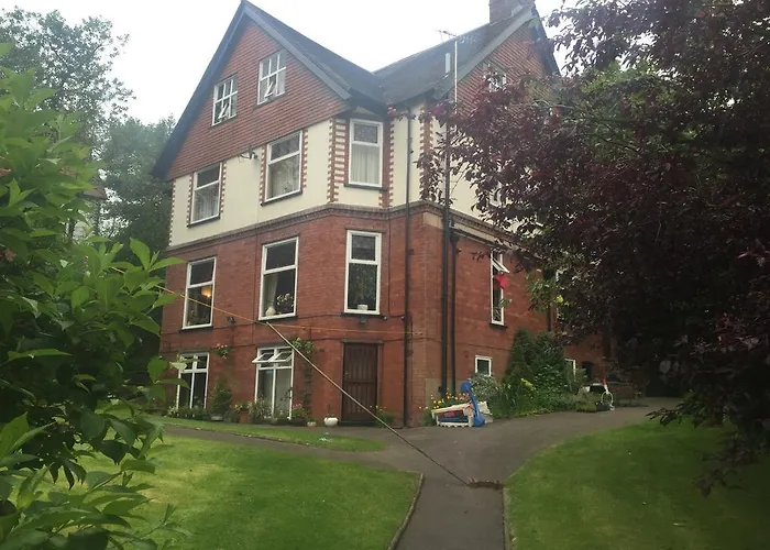 Oakfield Lodge Guest House Stockport