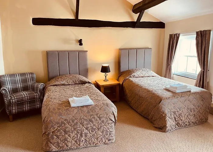 Cain Valley Hotel