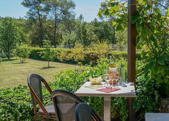 Auberge Du Grand Chene