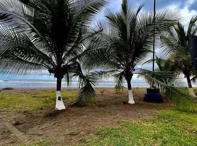Cabinas Playa Bandera