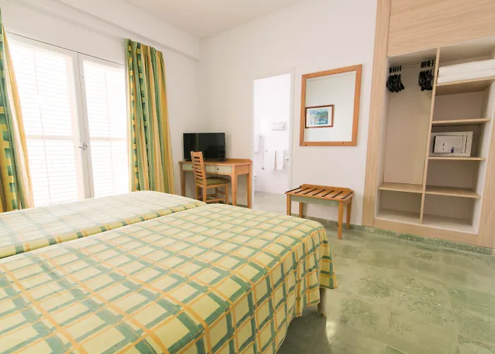 Azuline Hotel S'Anfora & Fleming (Adults Only)
