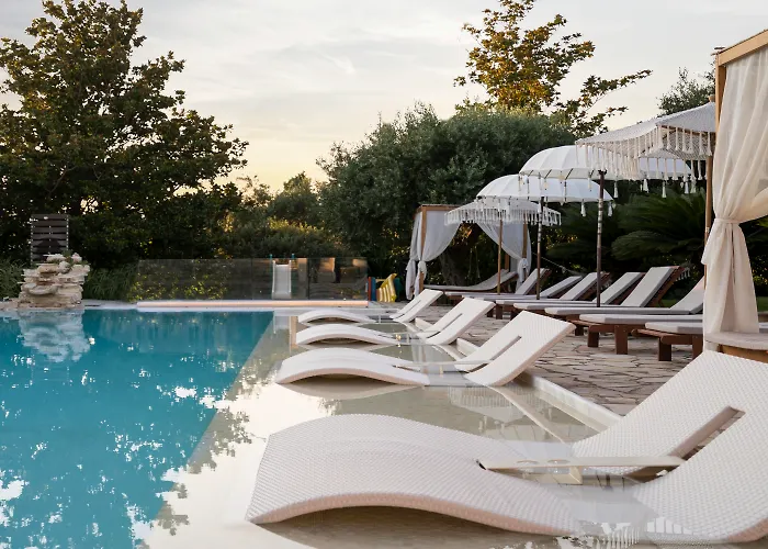 Nefeli Hotel