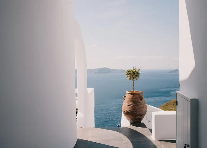 Athina Luxury Suites