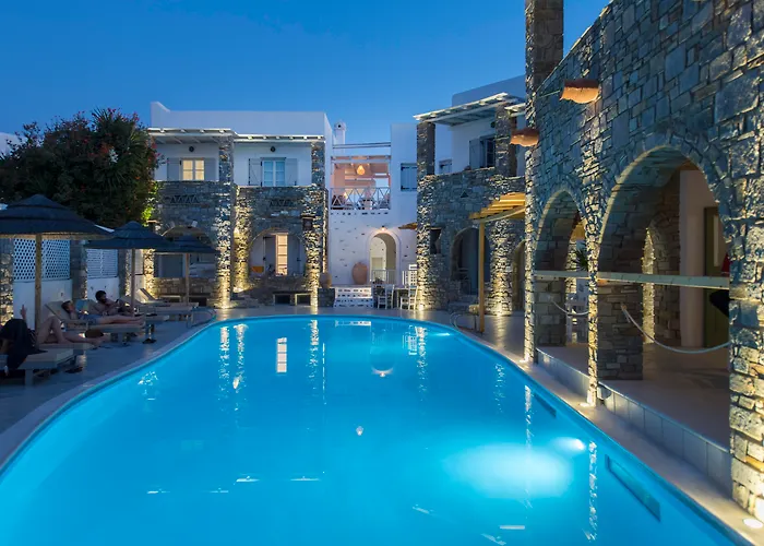 Zefi Hotel & Suites Naousa 