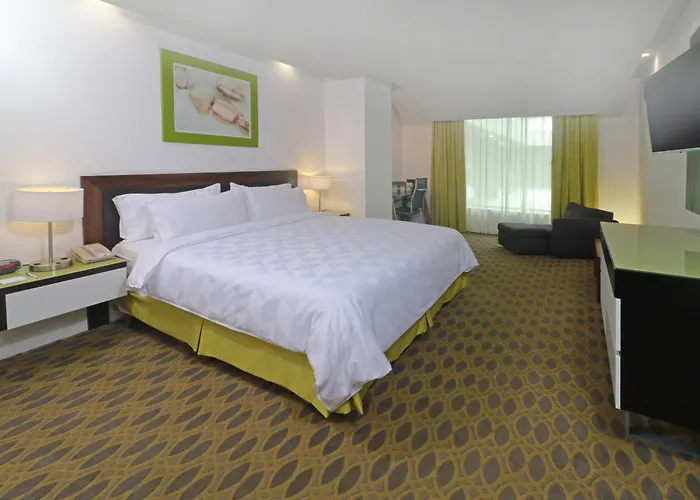 Holiday Inn Queretaro Zona Krystal By Ihg