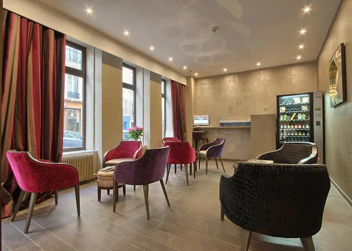 Villa Margaux Opéra Montmartre Paris