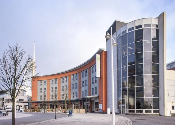 Holiday Inn Express Portsmouth Gunwharf Quays By Ihg