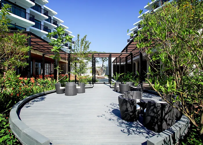 Centara Life Maris Jomtien