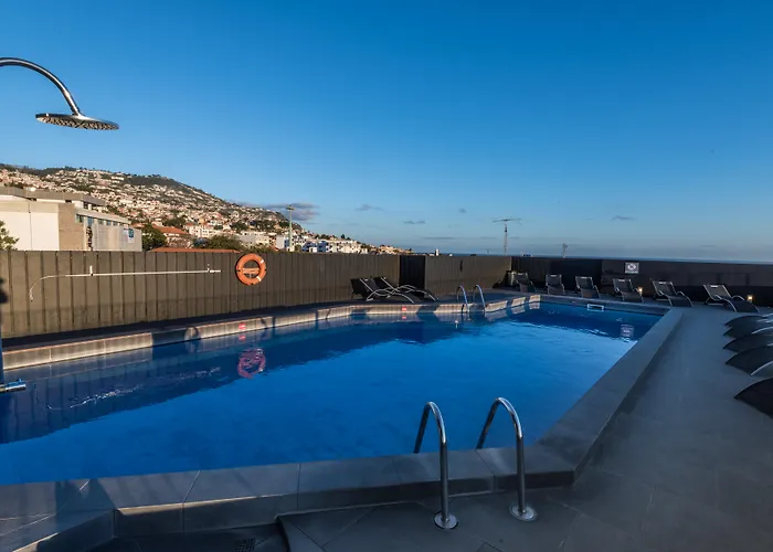 Editory Garden Carmo Funchal