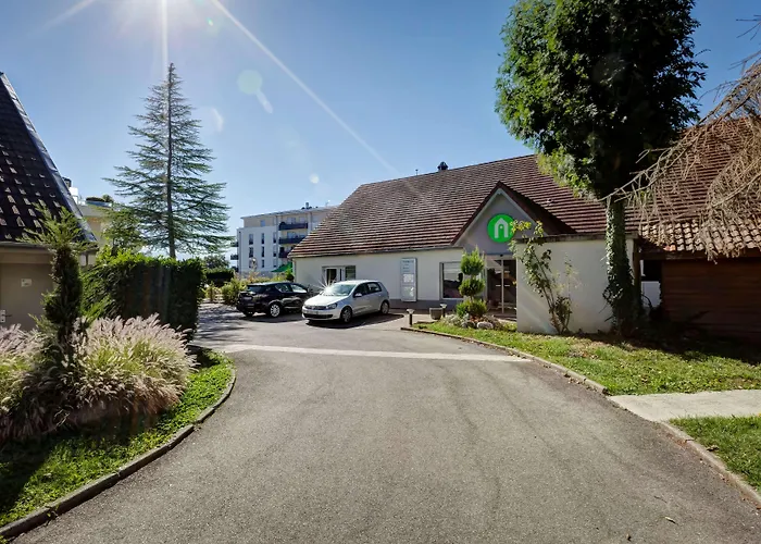 Hotel Campanile Genève - Ferney-Voltaire