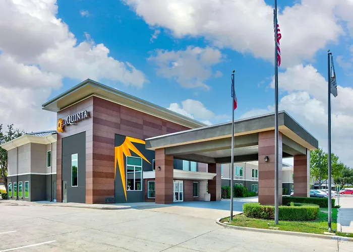 La Quinta By Wyndham Dallas - Las Colinas