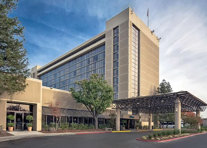 Hilton Arden West
