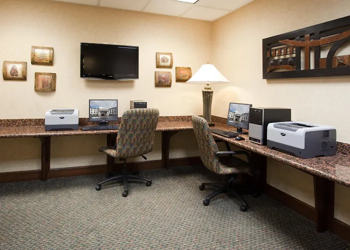 Holiday Inn Express Airport East By Ihg Salt Lake City