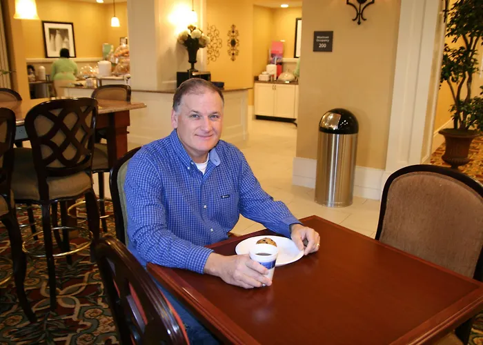 Hampton Inn & Suites Mobile - Downtown Historic District