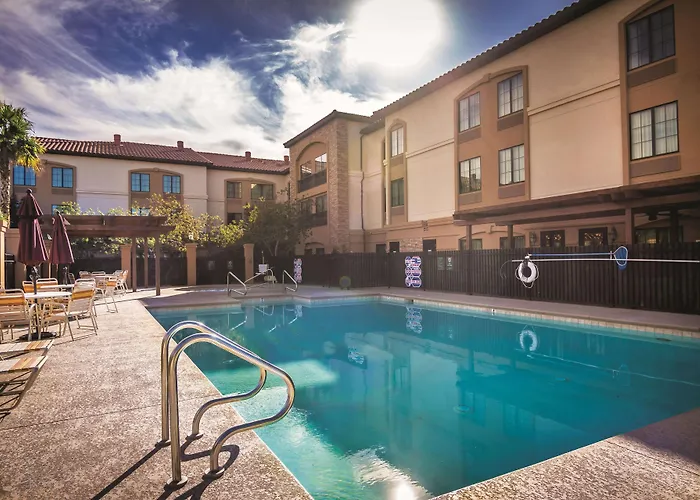 La Quinta By Wyndham Las Vegas Airport South