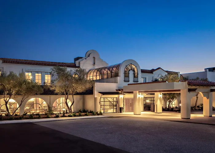 Chaminade Resort & Spa