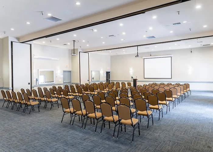 Hampton Inn & Suites San Clemente - Fully Renovated