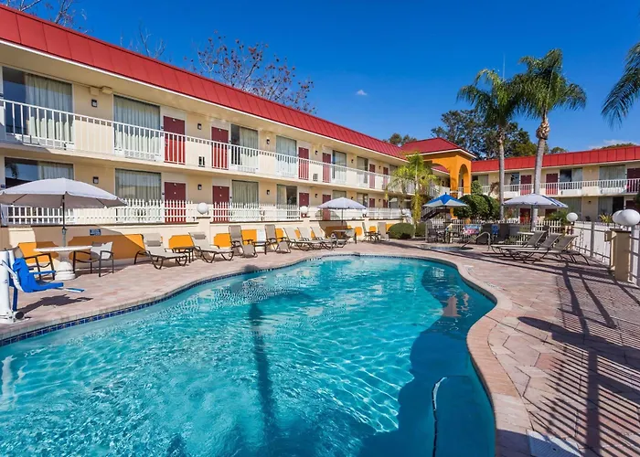 Days Inn & Suites By Wyndham Port Richey