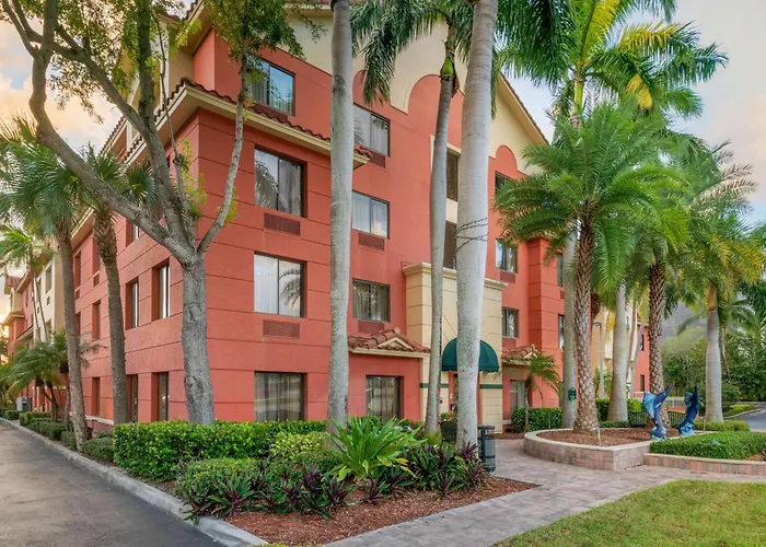 Best Western Plus Palm Beach Gardens & Suites And Conference Ct