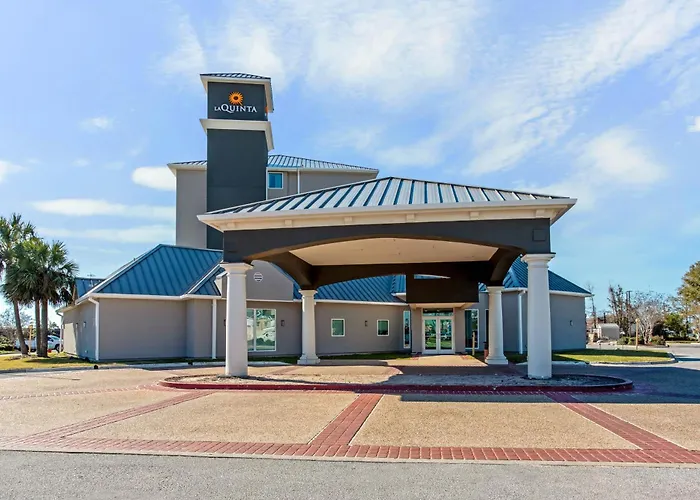 La Quinta Inn & Suites By Wyndham