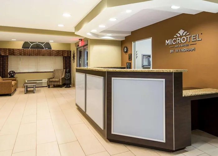 Microtel Inn And Suites North Canton