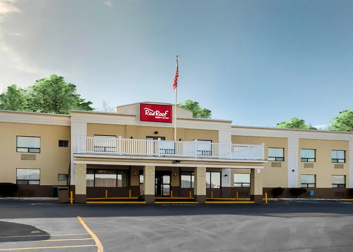 Red Roof Inn & Suites Newburgh - Stewart Airport West Point