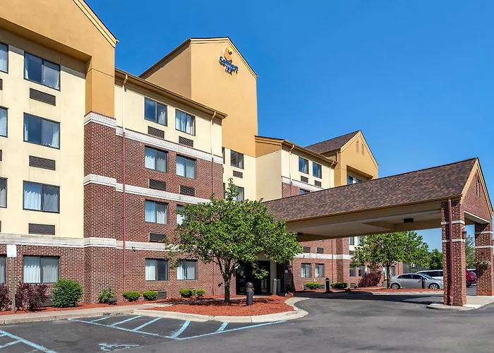 Comfort Inn Warren - Detroit North