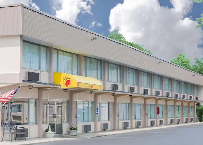 Super 8 By Wyndham Ashland