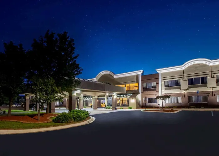 Days Inn & Suites By Wyndham Rochester Hills Mi