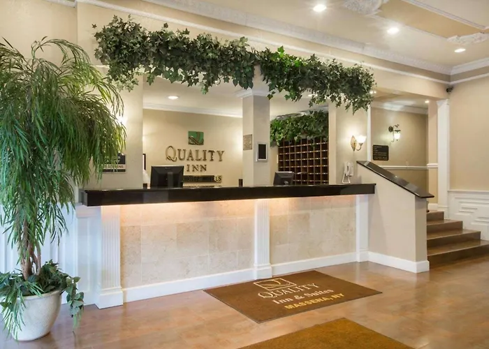 St Lawrence Hotel Massena
