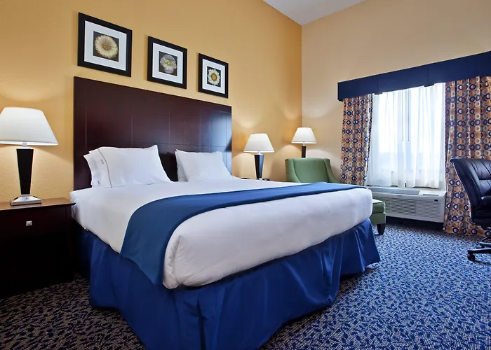 Holiday Inn Express And Suites Akron South-Airport Area By Ihg
