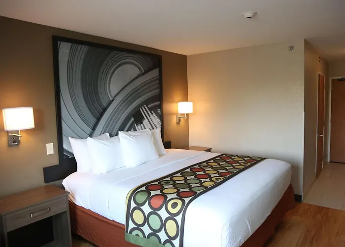 Super 8 By Wyndham Portsmouth
