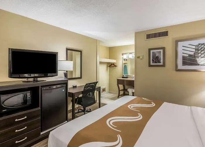 Quality Inn University