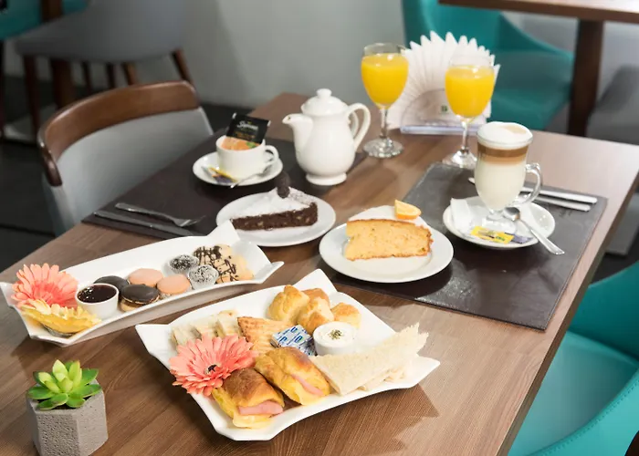 Holiday Inn By Ihg