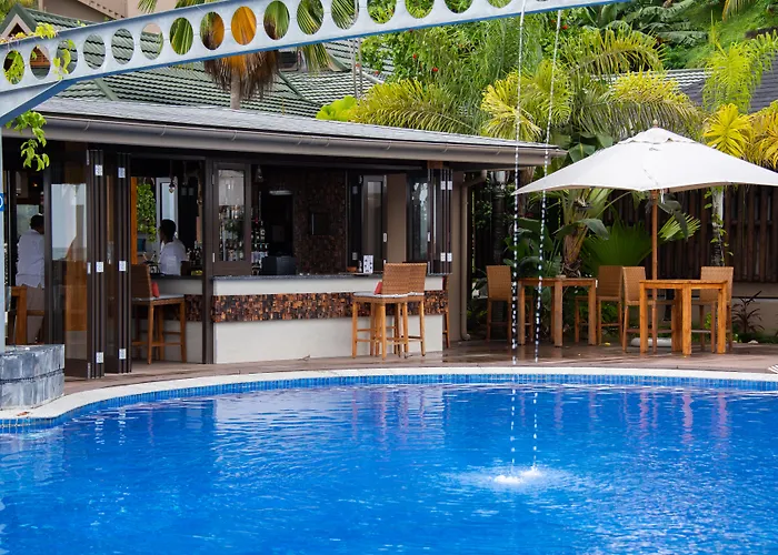 Coco De Mer Hotel And Black Parrot Suites