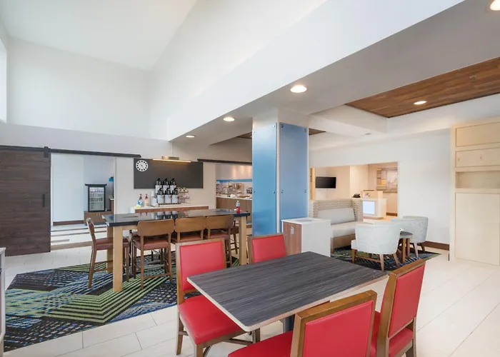 Holiday Inn Express Hotel & Suites Frankfort By Ihg